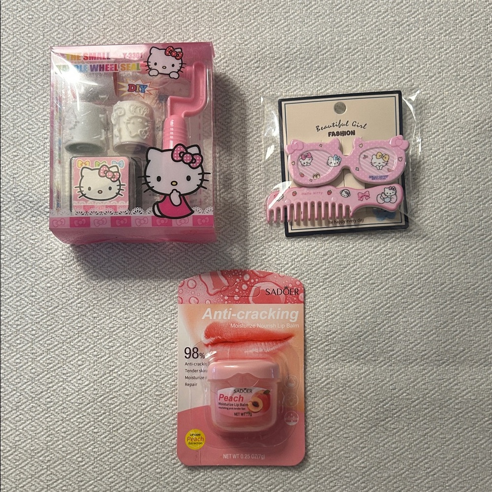 Hello Kitty Stamp Set & Hair Clips/Lip Balm